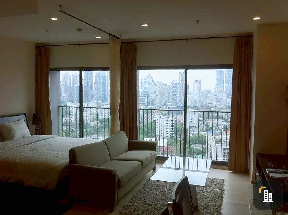 For rent!! Noble Remix Sukhumvit 36 Condo, 18th floor, fully furnished, ready to move in. Don't miss out!!