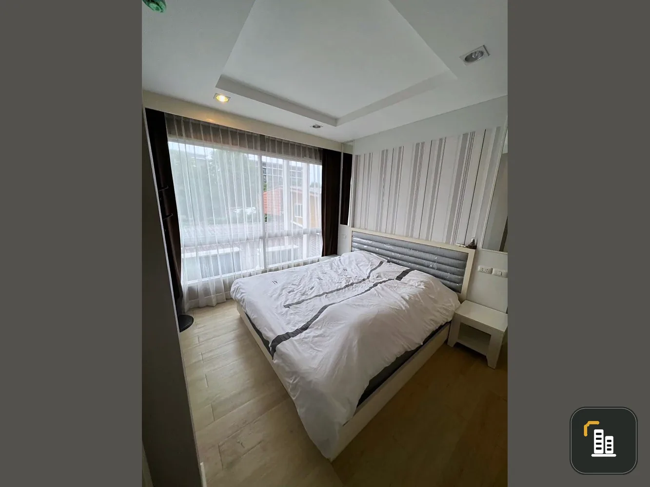 For sale: The Patio Bangsaen, corner unit with privacy, nice wallpaper, fully furnished, reserve now!