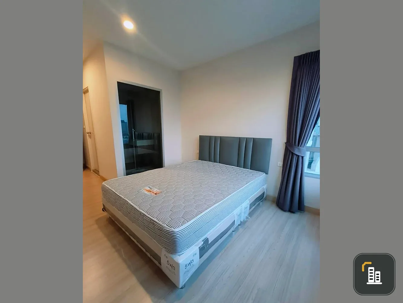 For rent: Motif Condo Wongwian Yai, high floor, fully furnished, reserve now before it's too late.