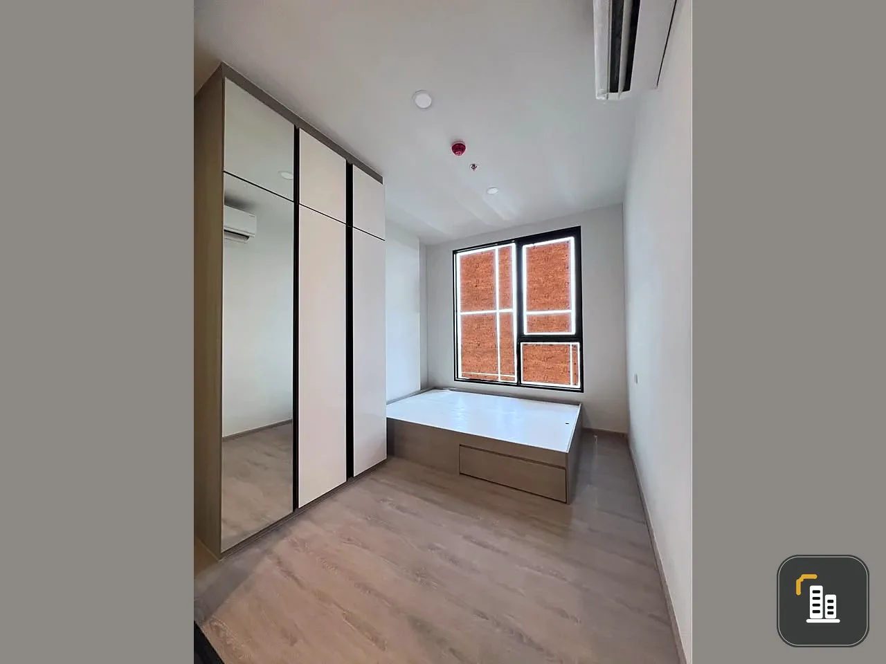 For sale: Rigin Plug & Play Nonthaburi Station, high floor, village view, no buildings blocking the view, fully equipped with electrical appliances. R