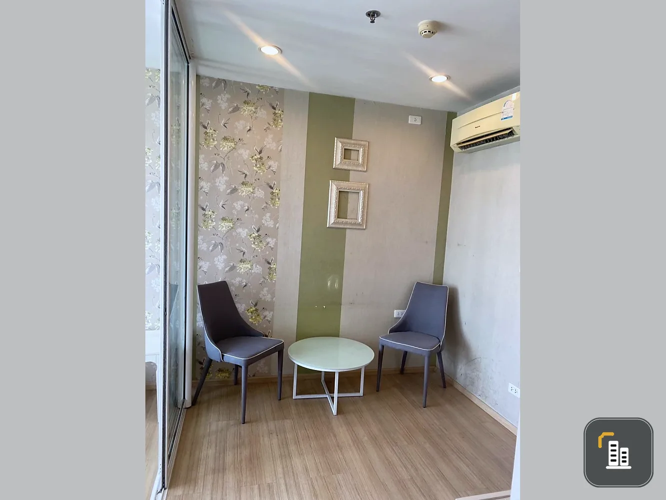 For sale: The BASE Chaengwattana, 19th floor, nice room, fully furnished, hurry and reserve your place now!