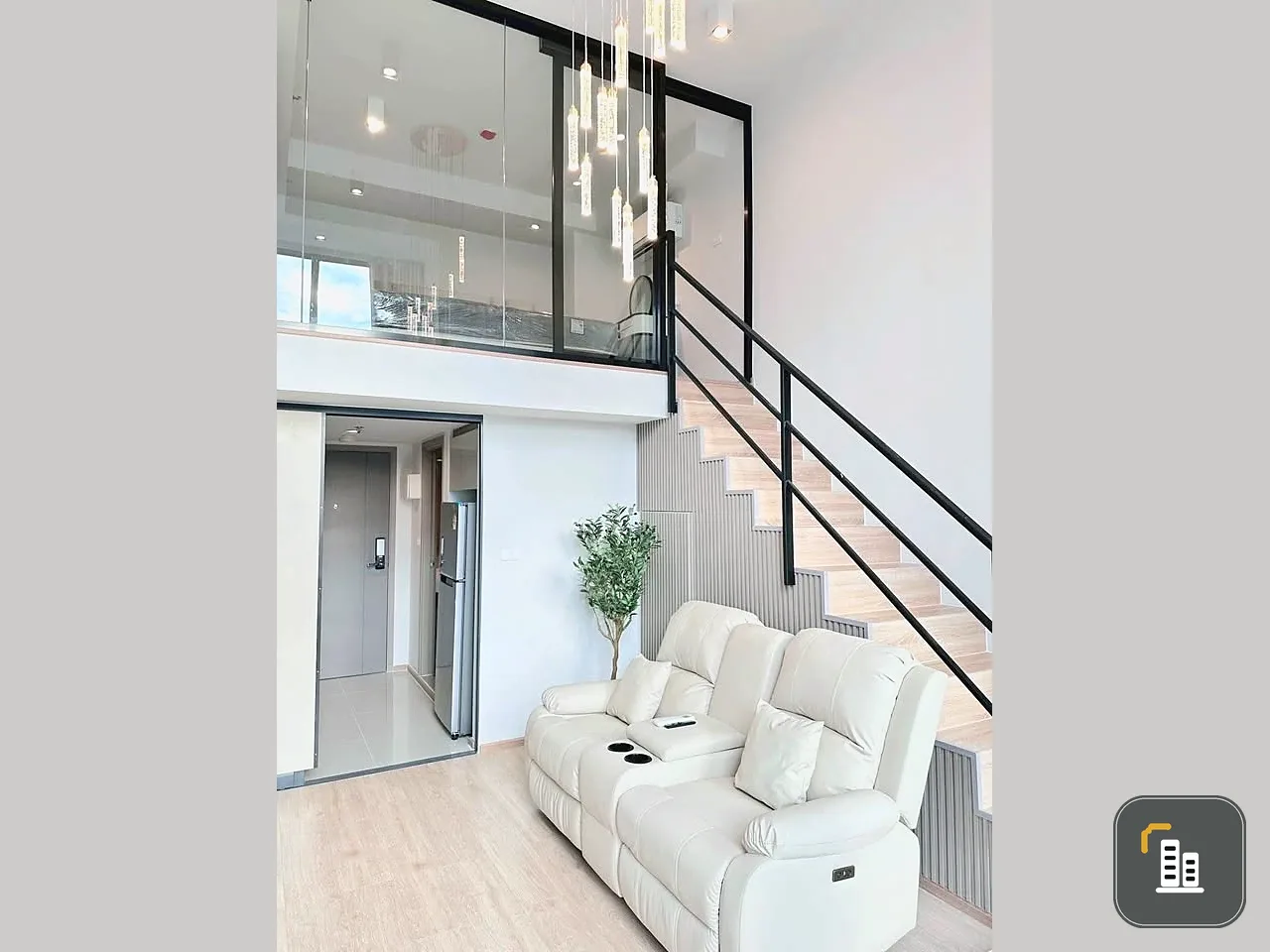 For rent: Ideo Rama 9 - Asoke, 35th floor, very high, fully furnished. If you don't reserve, you'll miss out!
