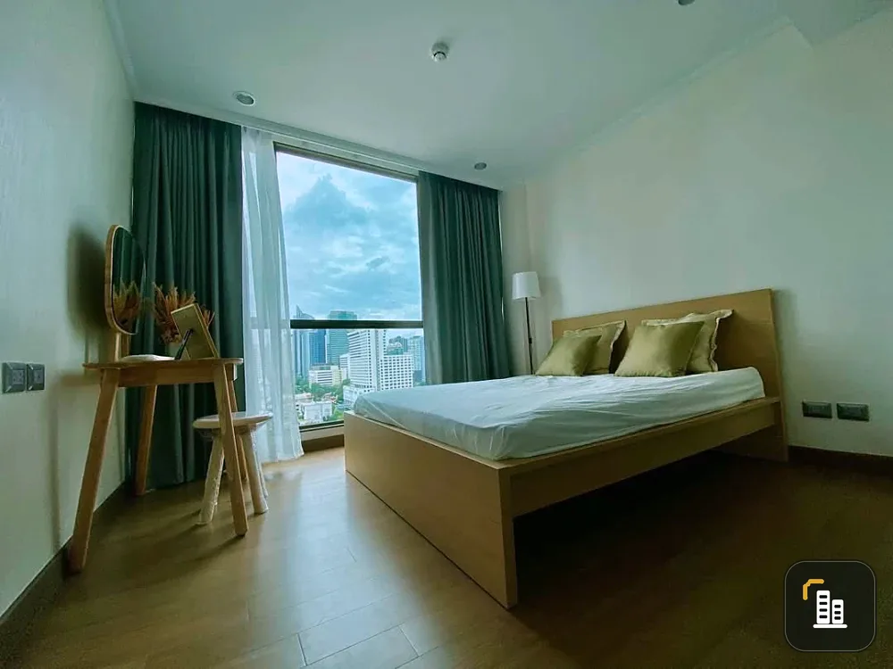 For rent: Supalai Oriental Sukhumvit 39, ready to move in, fully furnished, spacious and comfortable room, reserve now.