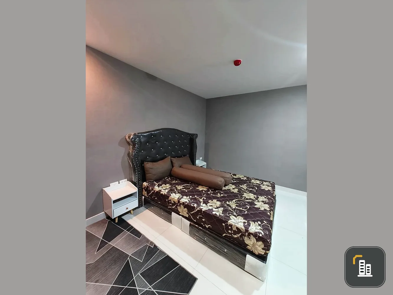 For rent: Na Lanna Condo Pattaya, spacious room, lots of usable space, good location, swimming pool view, reserve now!