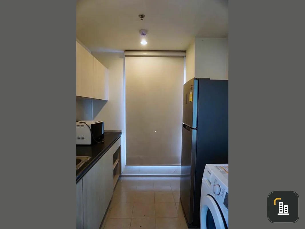 Sell Aspire Sathorn-Taksin, beautiful view, no building blocking the room, very spacious Live in a comfortable kitchen Good like this. Must reserve.
