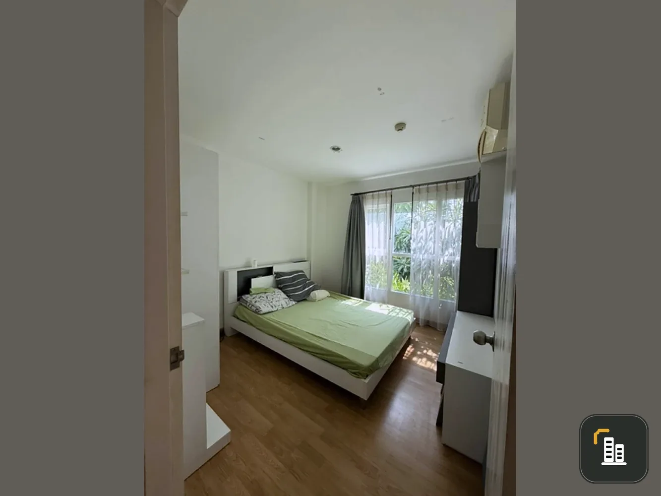 For sale: Aspire Srinakarin, 2nd floor, separate rooms, fully furnished, nice to live in. Interested in owning one? Hurry and reserve now!