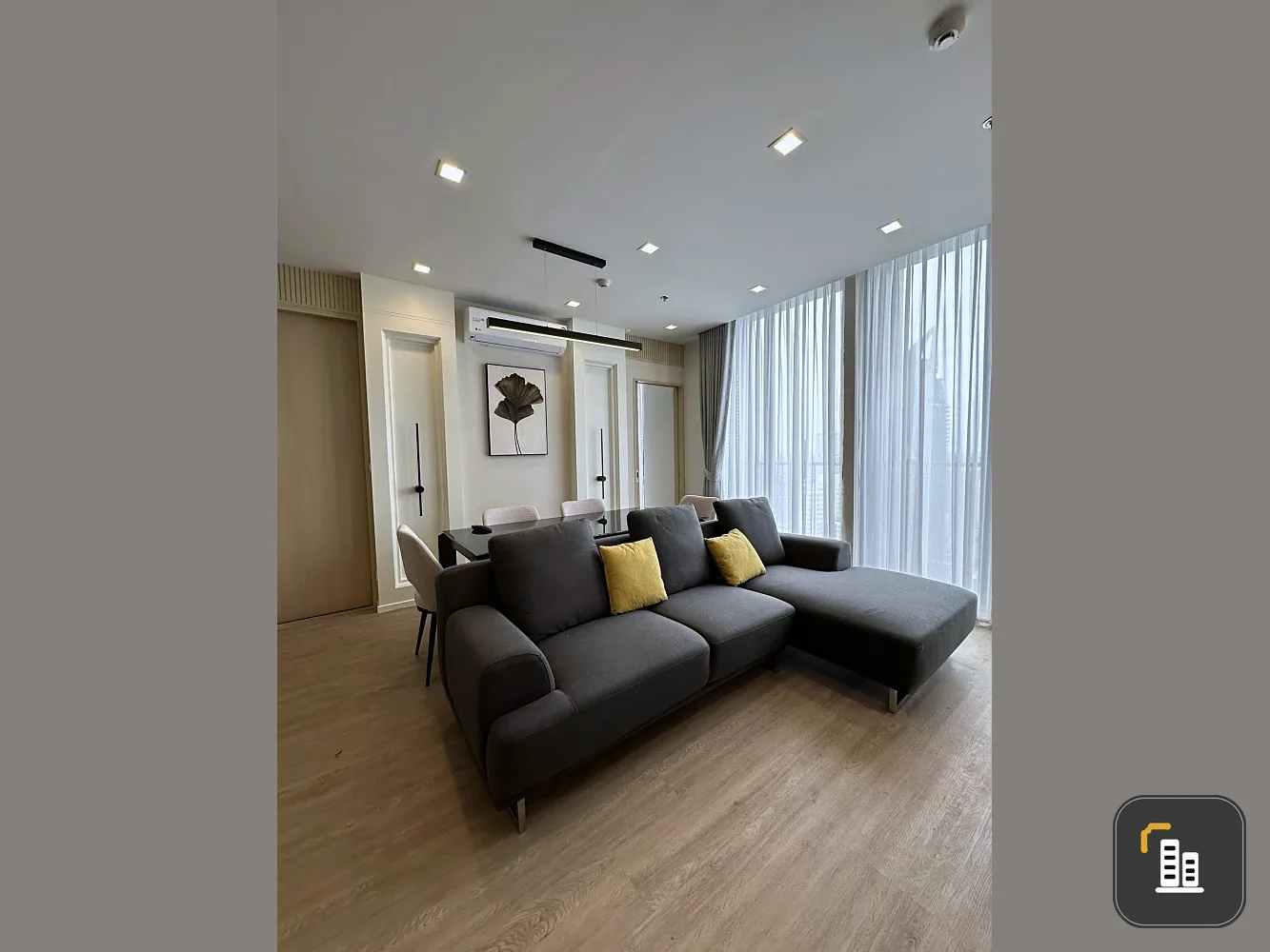Noble State 39 for rent, beautifully decorated room, fully furnished, complete with electrical appliances, just bring your own luggage and move in. Do