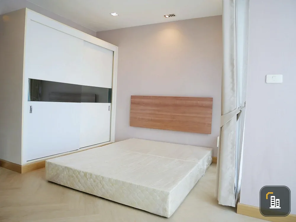 Urgent sale: Casa Condo Asoke-Dindaeng, Studio room, 16th floor, Rama 9 view, reasonable price, buy now!