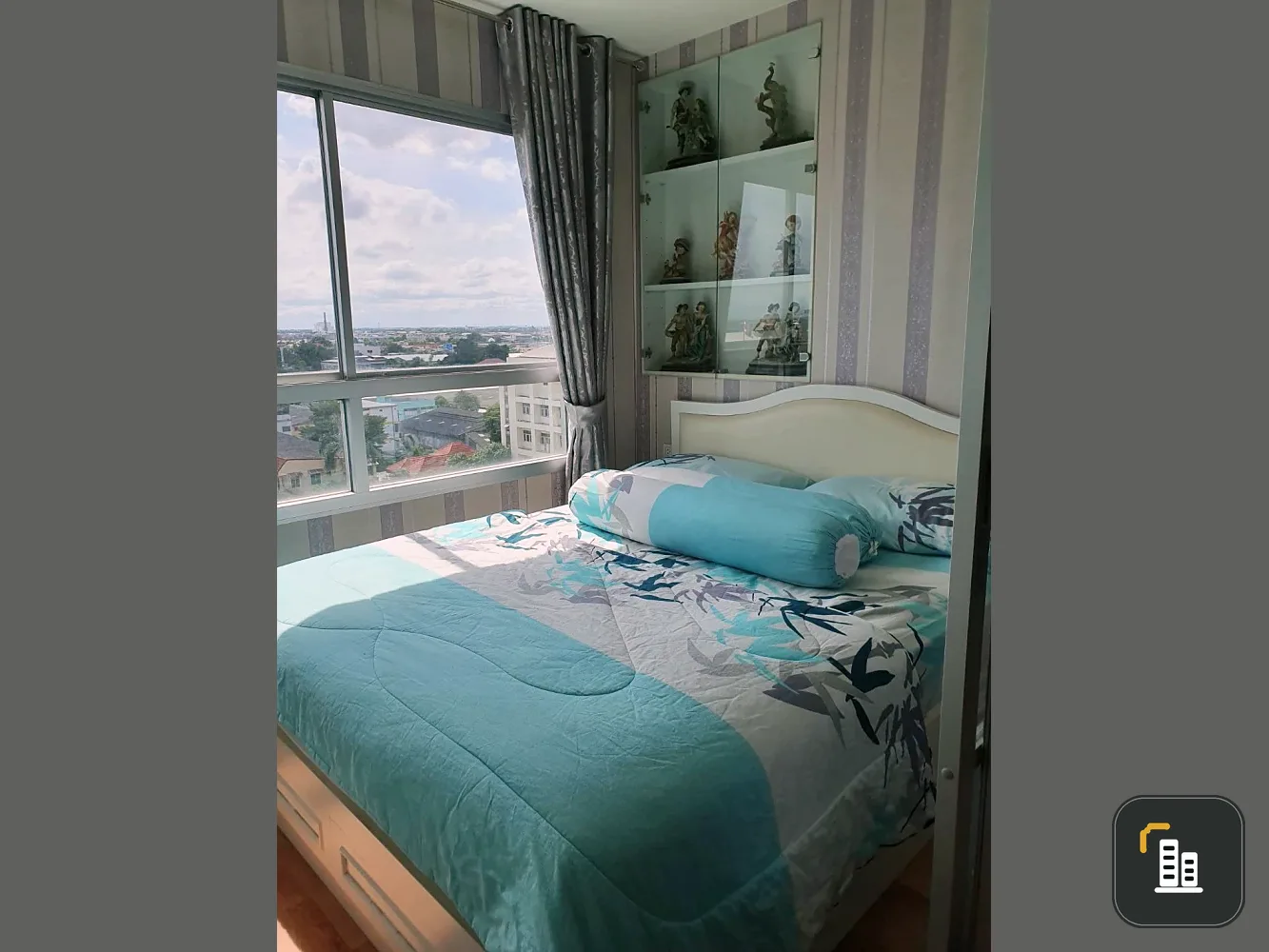 For sale or rent: Lumpini Park Phetkasem 98, a lovely room with fully furnished and high-quality wallpaper. Reserve now!