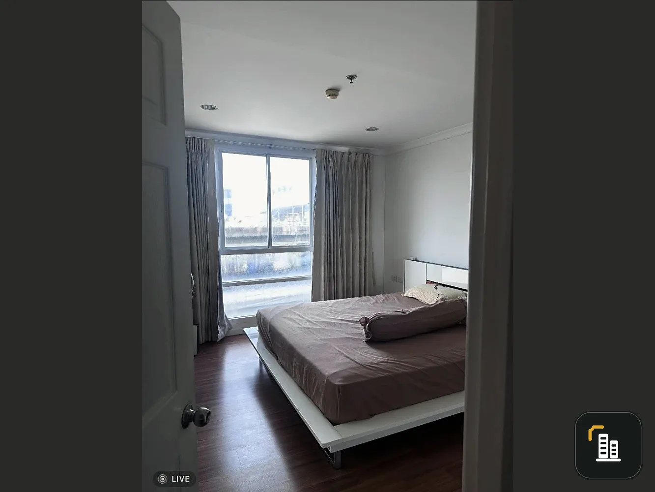 Urgent sale! Lumpini Suite Pinklao. Spacious room, plenty of usable space. Good for living or investing. Buy now. Don't hesitate.