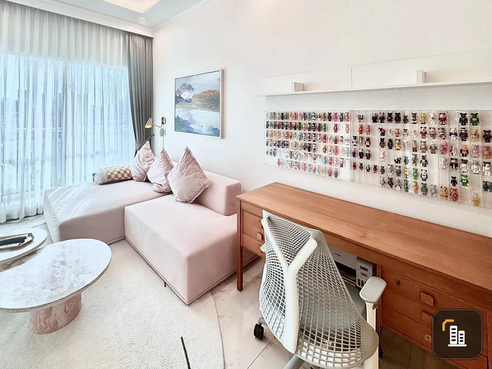 Supalai Elite Surawong for rent, sunset view from living room and bedroom, New Year's Eve fireworks from the condo! Book now!