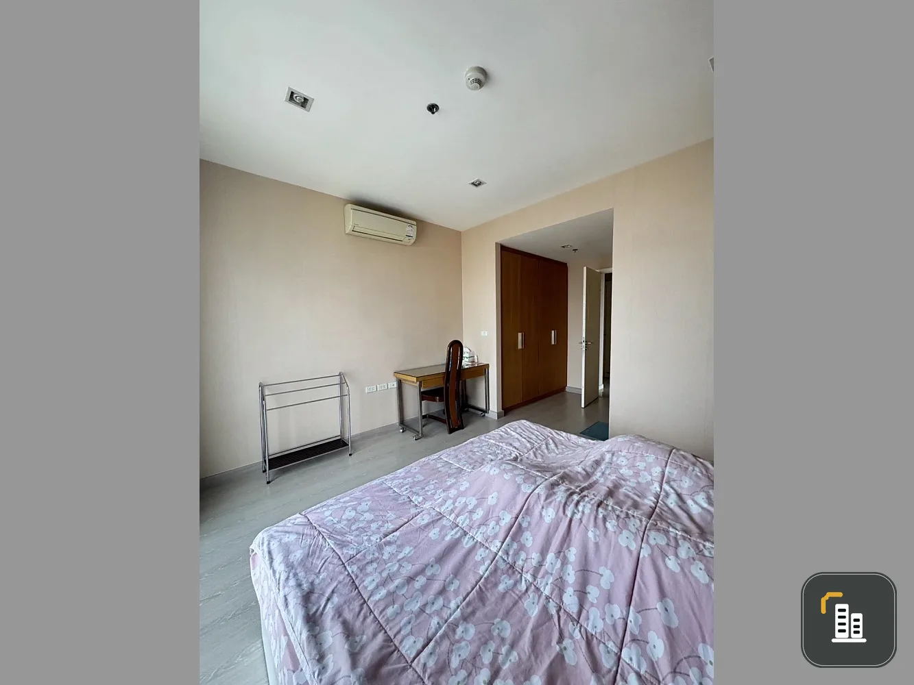 For rent!! Starview Condo, 24th floor, fully furnished and equipped, perfect for every lifestyle. Don't miss out!!