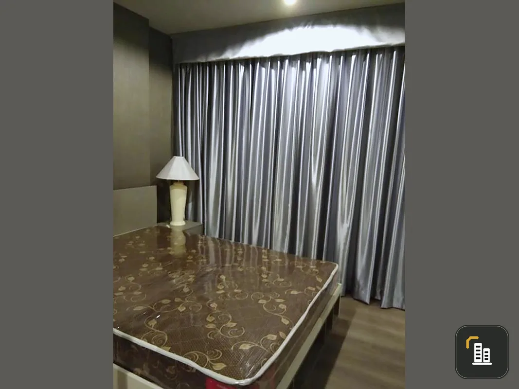 For rent Aspire Sathorn-Taksin, cool room, high floor, pool view, full furniture, don't just look and book.