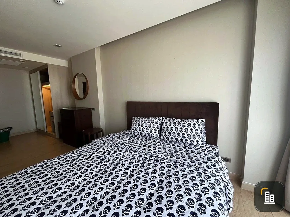 Infinity One for sale, spacious room with lots of usable space, good location, comes with complete furniture and appliances. Reserve now!