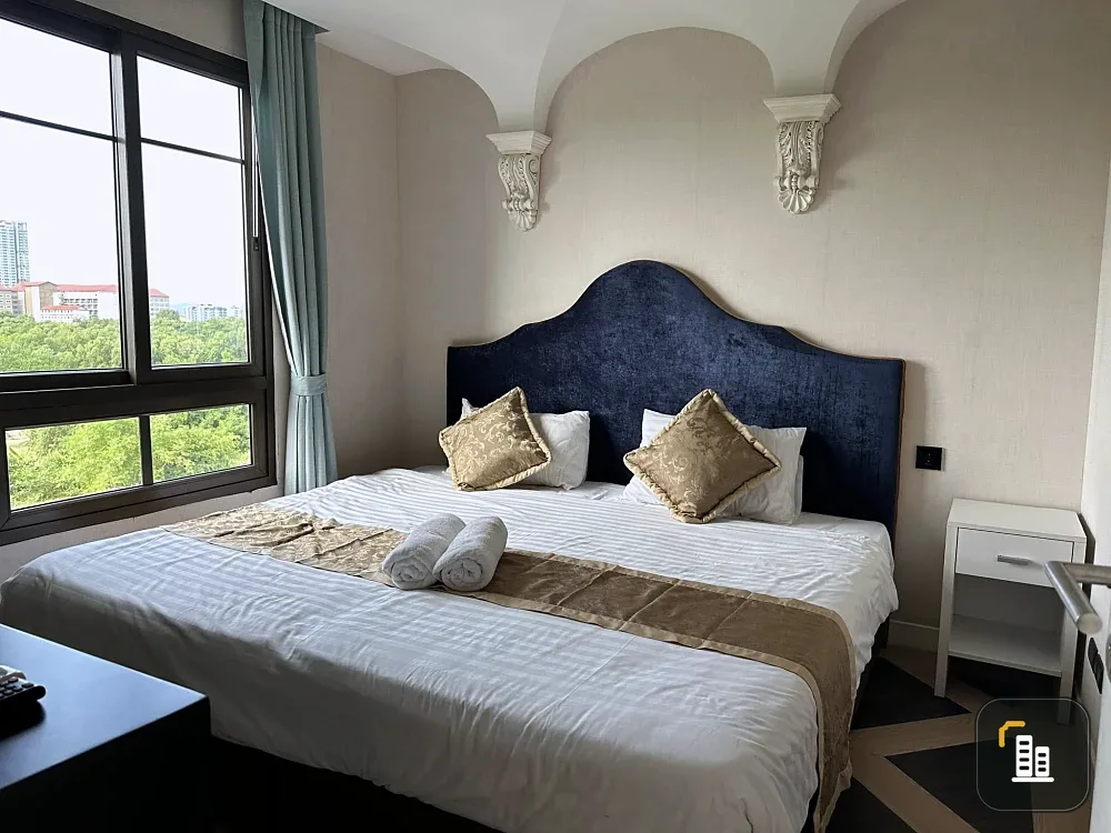 For sale: Espana Condo Resort Pattaya, 5th floor, comes with furniture and appliances. Reserve now, hurry!