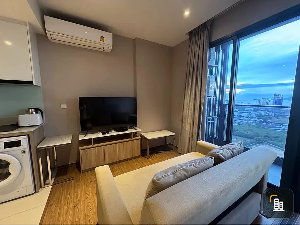 Condo for rent ONCE PATTAYA, high floor, sea view, spacious room, nice to live in, hurry and reserve now.