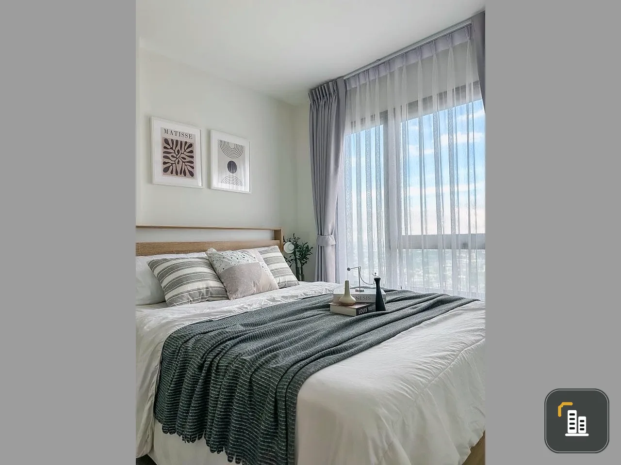 For rent: Rich Park @Triple Station project. Beautifully decorated room, soothing white tones, affordable price. Hurry and reserve now!