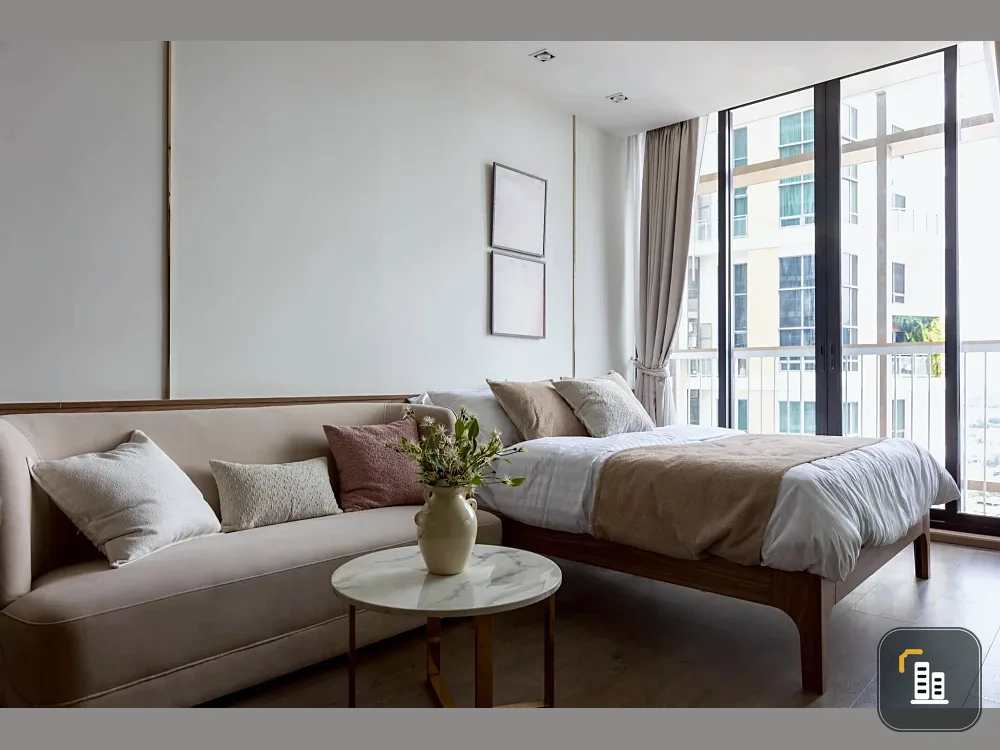 For rent: Park 24 Origin Phrom Phong, high floor room, beautiful view, fully furnished, ready to move in.