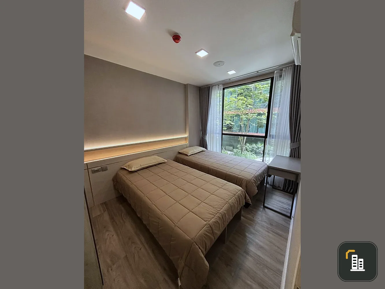 Urgently available for rent: Kave Mutant Salaya, a lovely room with complete furniture and appliances. Hurry and reserve now, don't miss out!