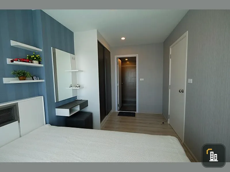 Condo for sale, Chewathai Phetkasem 27, 6th floor, beautiful room, view in the middle of the pool, wide view, comfortable, buy it.