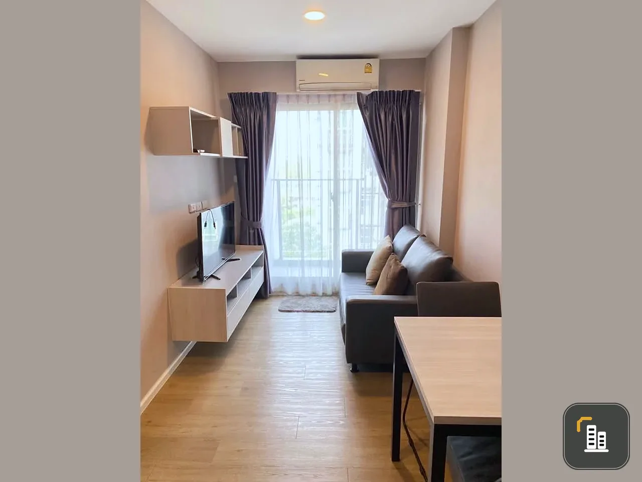 For sale or rent: Rill Condo Rangsit, 1 bedroom, 1 bathroom, comes fully furnished and equipped with electrical appliances. Don't miss out!