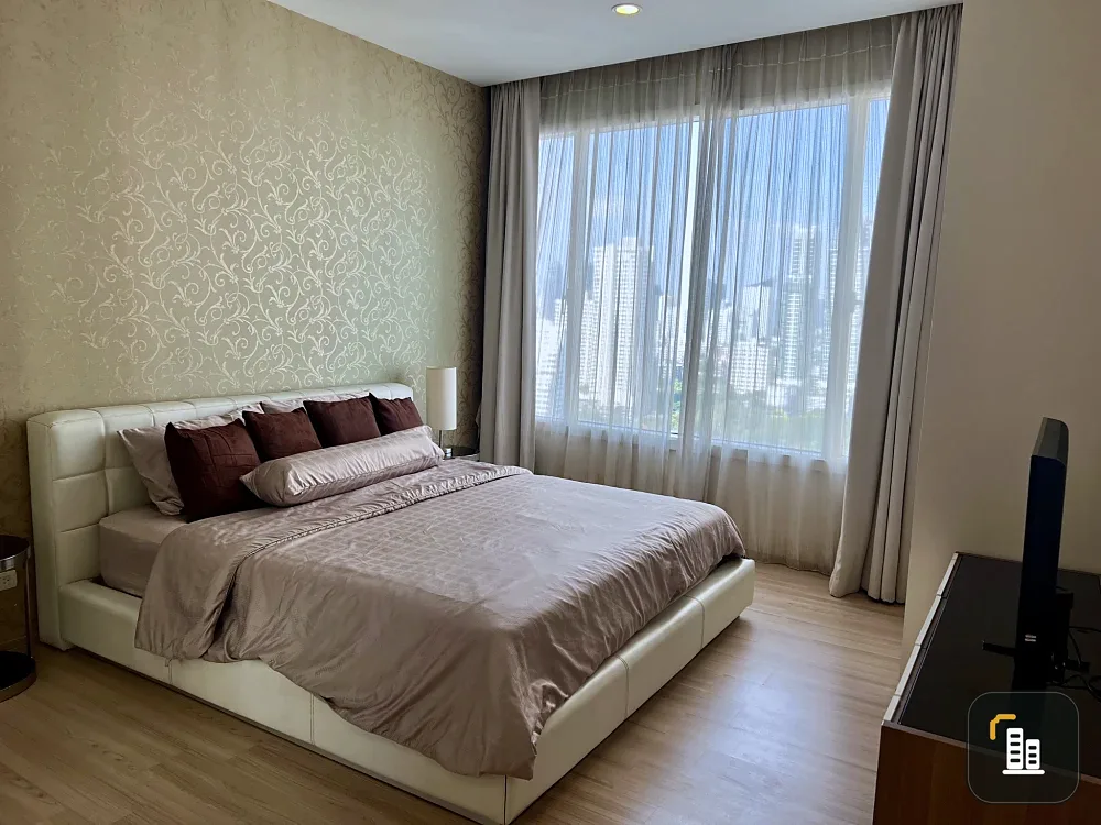 Condo for rent 39 by Sansiri, large room, comfortable living, 23rd floor, high view, convenient, complete in one place. You must move quickly.