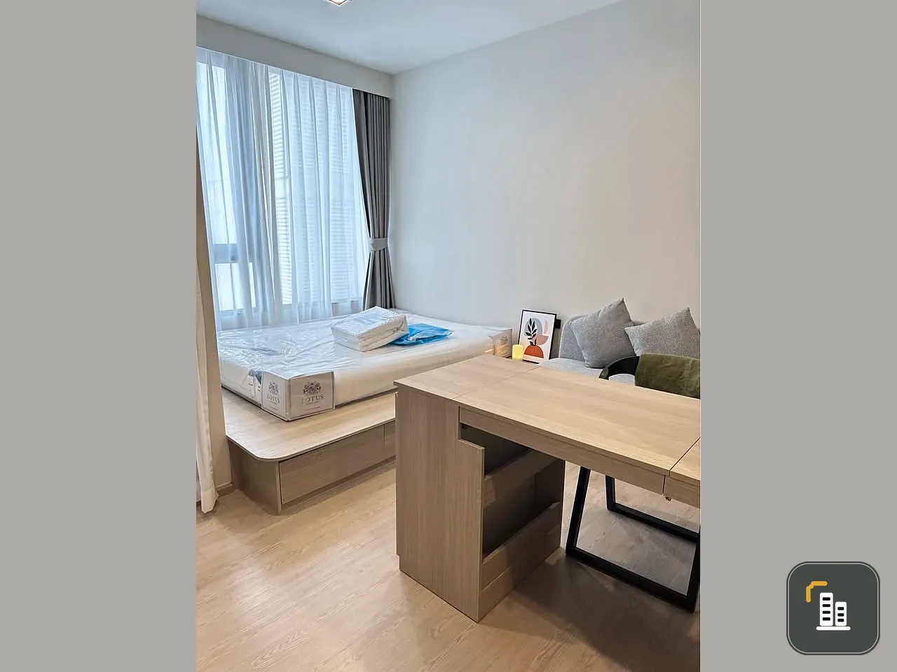 For rent Reference Sathorn - Wongwianyai Studio room, built-in function, fully furnished, ready to move in. Don't miss it or you'll regret it.