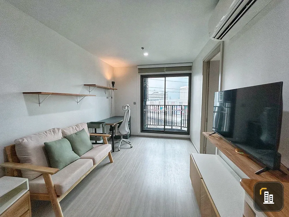 Urgently for rent: Life Ladprao, 15th floor, open view, garden view, large balcony, complete here, good like this, hurry and reserve now.