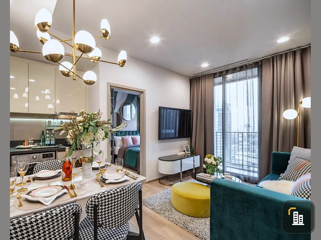 For sale: Oka Haus Sukhumvit 36, 25th floor, very high-rise, 2 bedrooms, 2 bathrooms, in a great location. Interested? Reserve now!