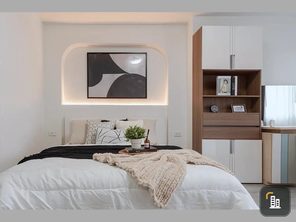 Kensington Bearing for sale, beautifully decorated room with a cool theme, lots of usable space, good location, hurry and reserve now!