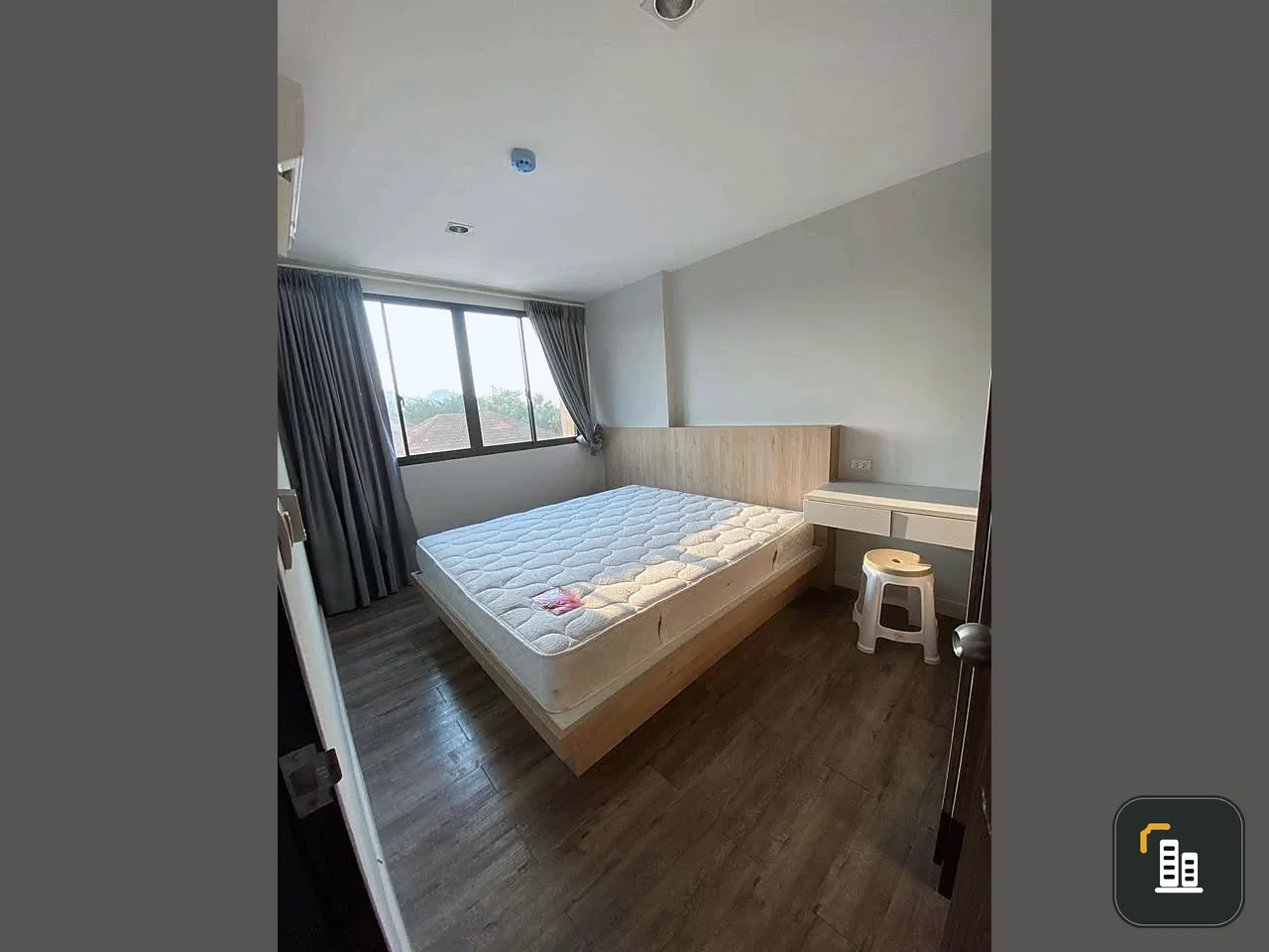 For sale: G Condo Sriracha, 7th floor, corner room, fully furnished, ready to move in. Reserve now, don't miss out!