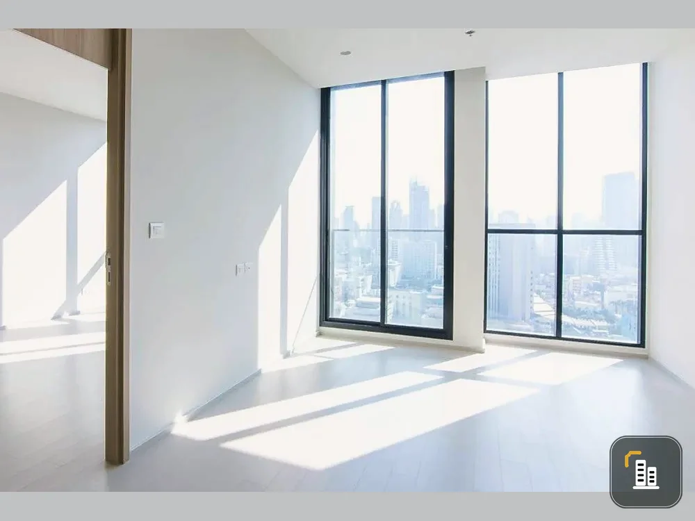 Noble Ploenjit for sale, 20th floor, corner room, beautiful view, airy and spacious room. Interested in owning one? Hurry and reserve now!
