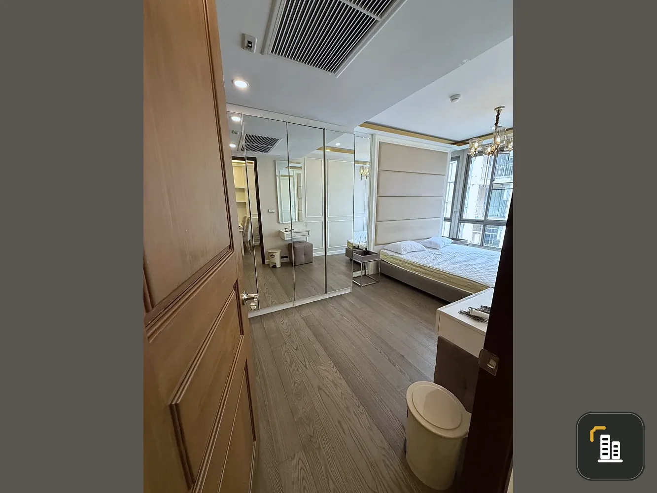 For sale or rent: Amaranta Residence, 5th floor room, open atmosphere, swimming pool view, separate room zones, must reserve.
