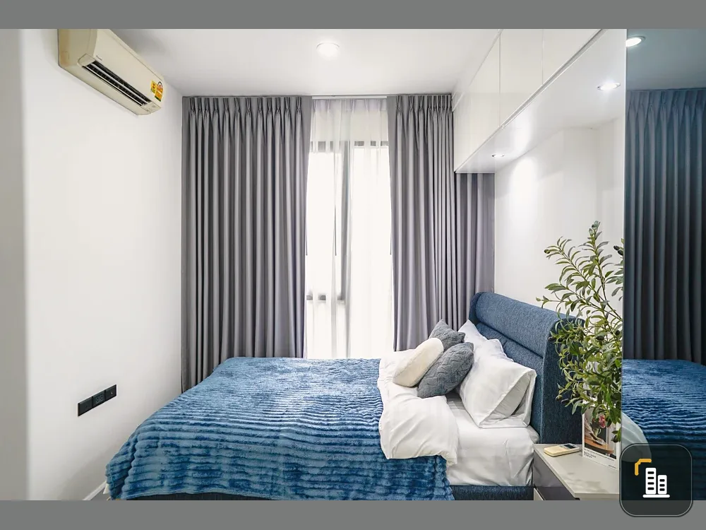 Condo for sale: The Niche Pride Thonglor-Phetchaburi. Fully furnished and ready to move in. White tone. Great price. Come and own it today!
