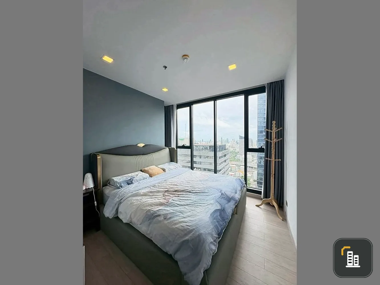 Urgent sale!! Condo One Nine Five Asoke-Rama 9, 35th floor, fully furnished, ready to move in. Reserve now!!