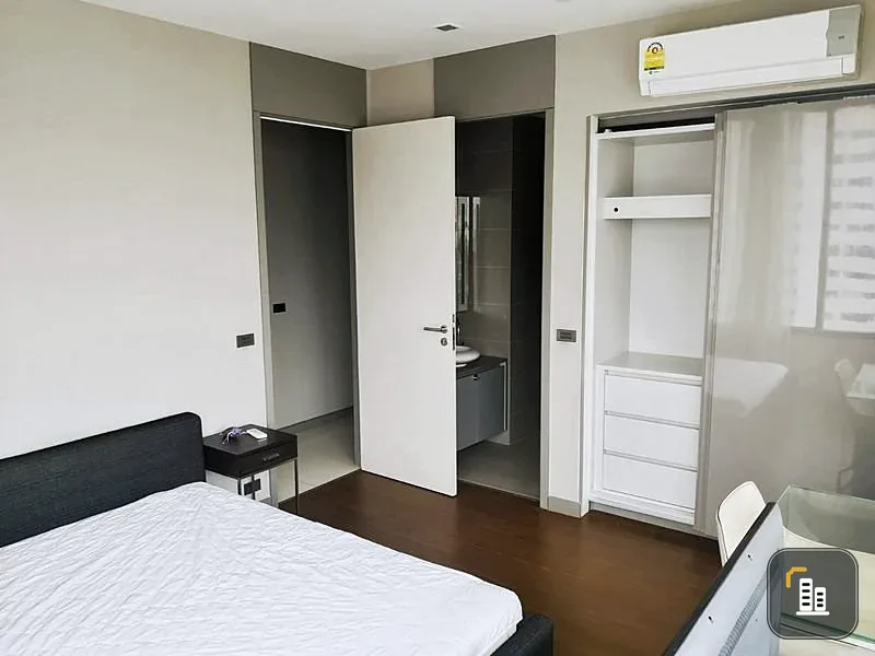 For rent!! Condo M Silom, a luxurious condo with beautiful rooms, fully furnished, and a great price. Reserve now!!