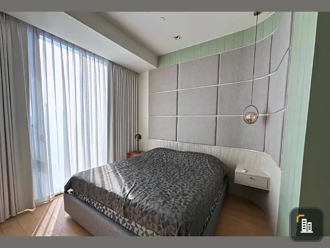 For sale: 28 Chidlom, 34th floor, fully furnished, ready to move in immediately. Interested in owning one? Hurry and reserve now!