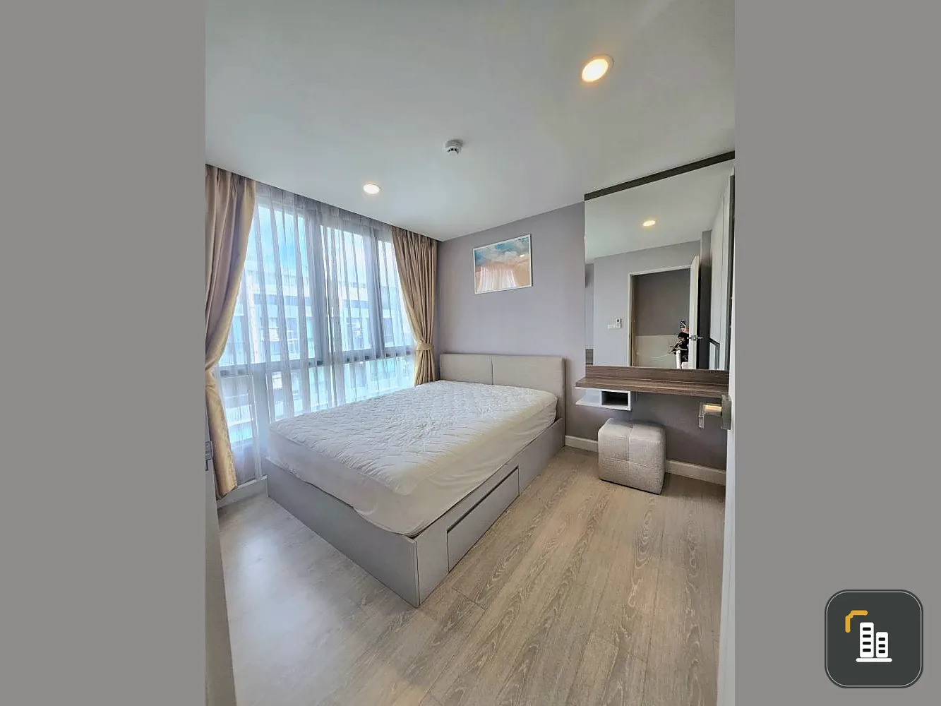 For sale: The Cube Plus Minburi, top floor, corner unit, open space, near fire escape, pool view, room doesn't get hot all day, don't miss out!
