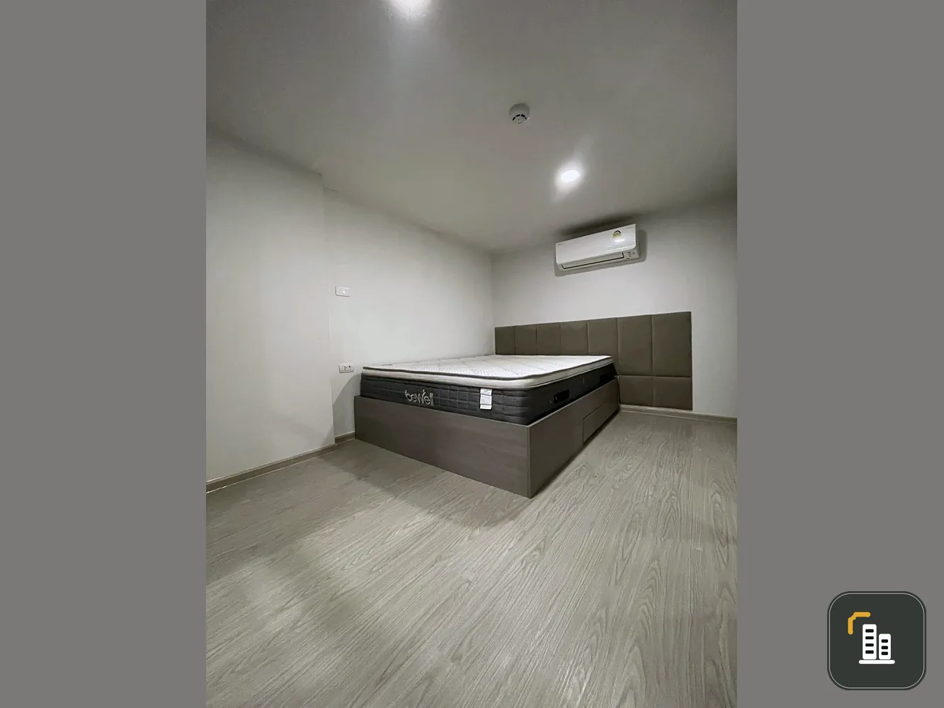 For sale/rent: Origin Plug & Play Ramkhamhaeng Triple Station condo, 2-story, 4.20 meter high ceilings. Spacious and comfortable. Don't miss out!
