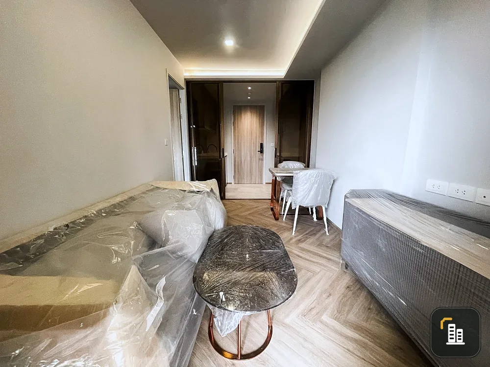 Chapter Thonglor 25 for rent, open view, good breeze, modern style decoration, complete functions, ready to move in immediately.