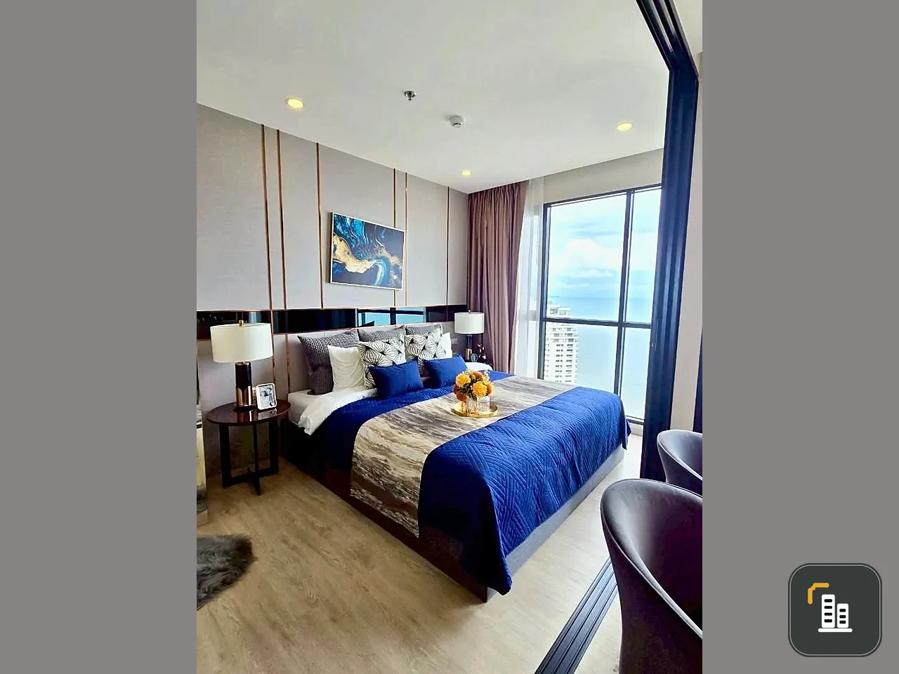 For sale: The Panora Pattaya (South Pattaya), a luxurious sea view condominium, high floor, fully furnished, ready to move in.