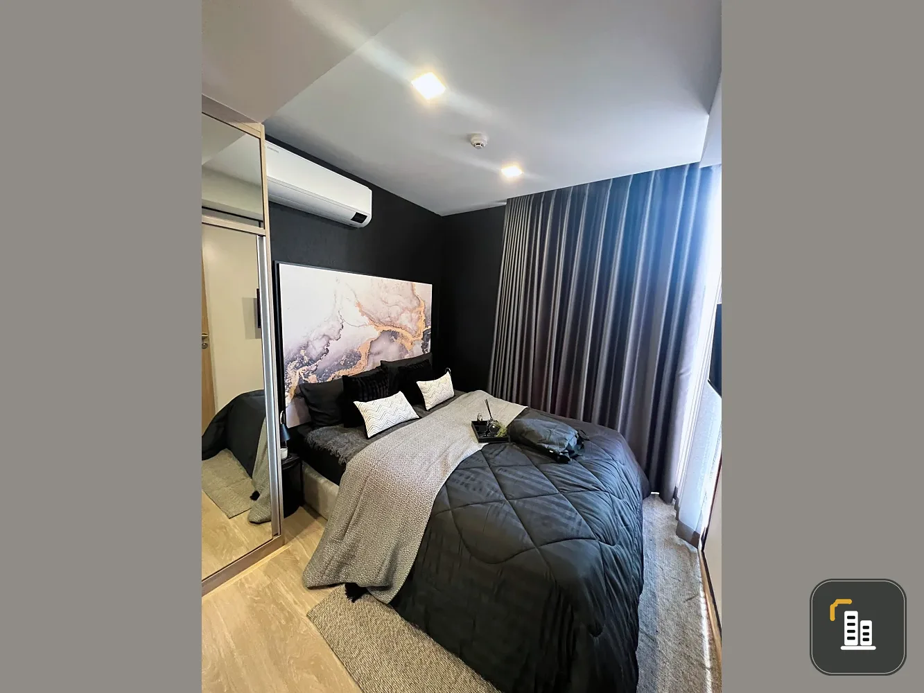For sale: The Moment Ratchada 19, 1 bedroom, 1 bathroom, 4th floor, good location, convenient transportation, fully furnished, reserve now.