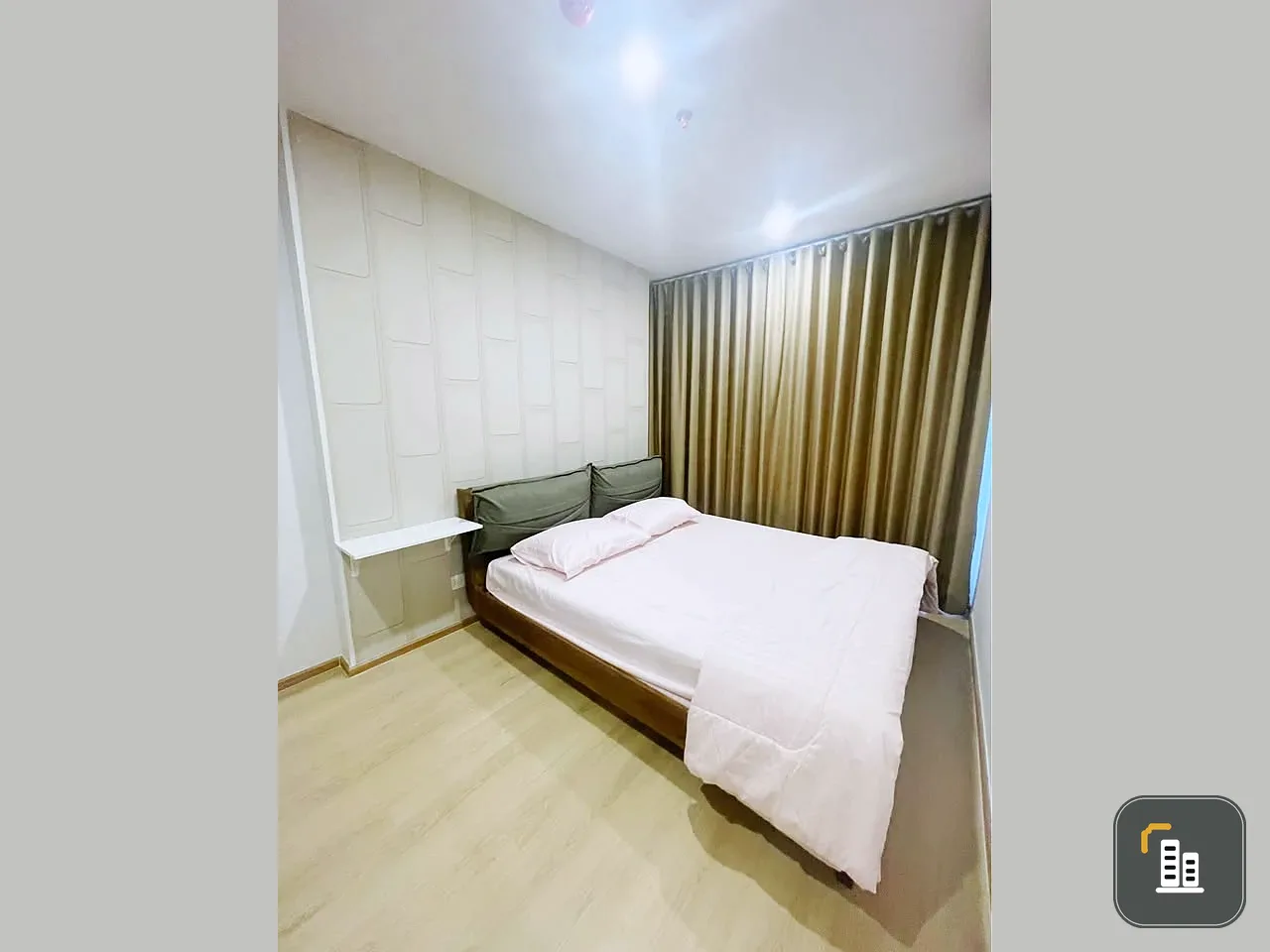For rent: Life Rama 4-Asoke, ready to move in, fully equipped, great price, come check it out, don't miss out!