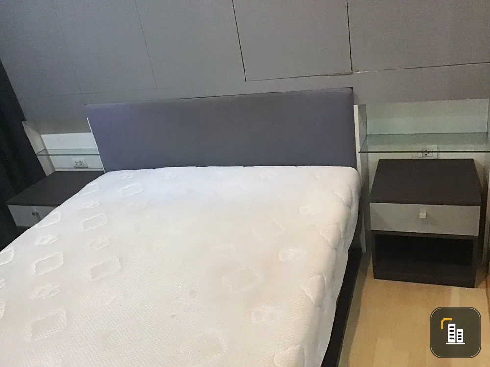 For Sale/Rent!! The Leaf Pattanakarn Condo, 5th Floor, Beautiful unit, Fully Furnished, Ready to Move In! Reserve Now!!