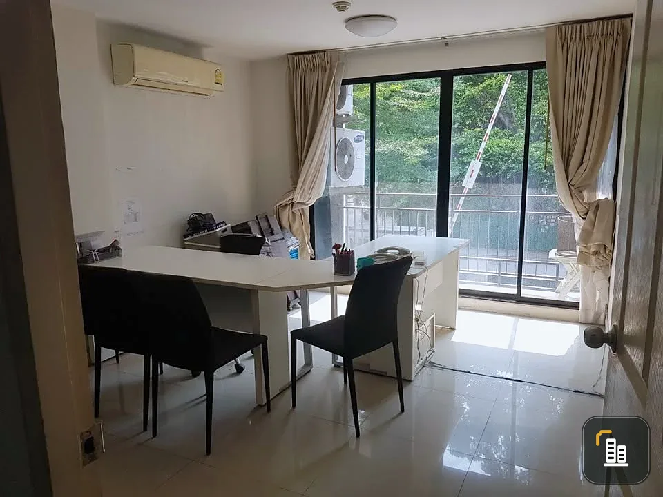 For sale: LIB Lat Phrao 20, 2nd floor, empty room, no furniture, perfect for those who like to decorate their own room. Hurry and reserve now!