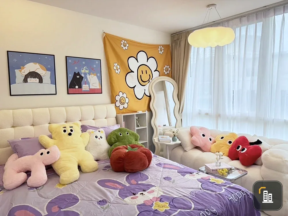 For sale/rent Garden Asoke-Rama 9. The room is decorated very cutely, in a very Korean style. The balcony faces north, so it doesn't get any sunlight.
