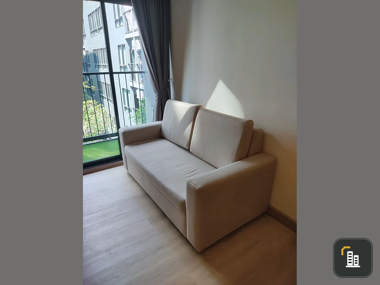 For sale: The Indeed Condo Amata, 1 bedroom, 1 bathroom, plenty of living space, fully furnished, don't miss out!