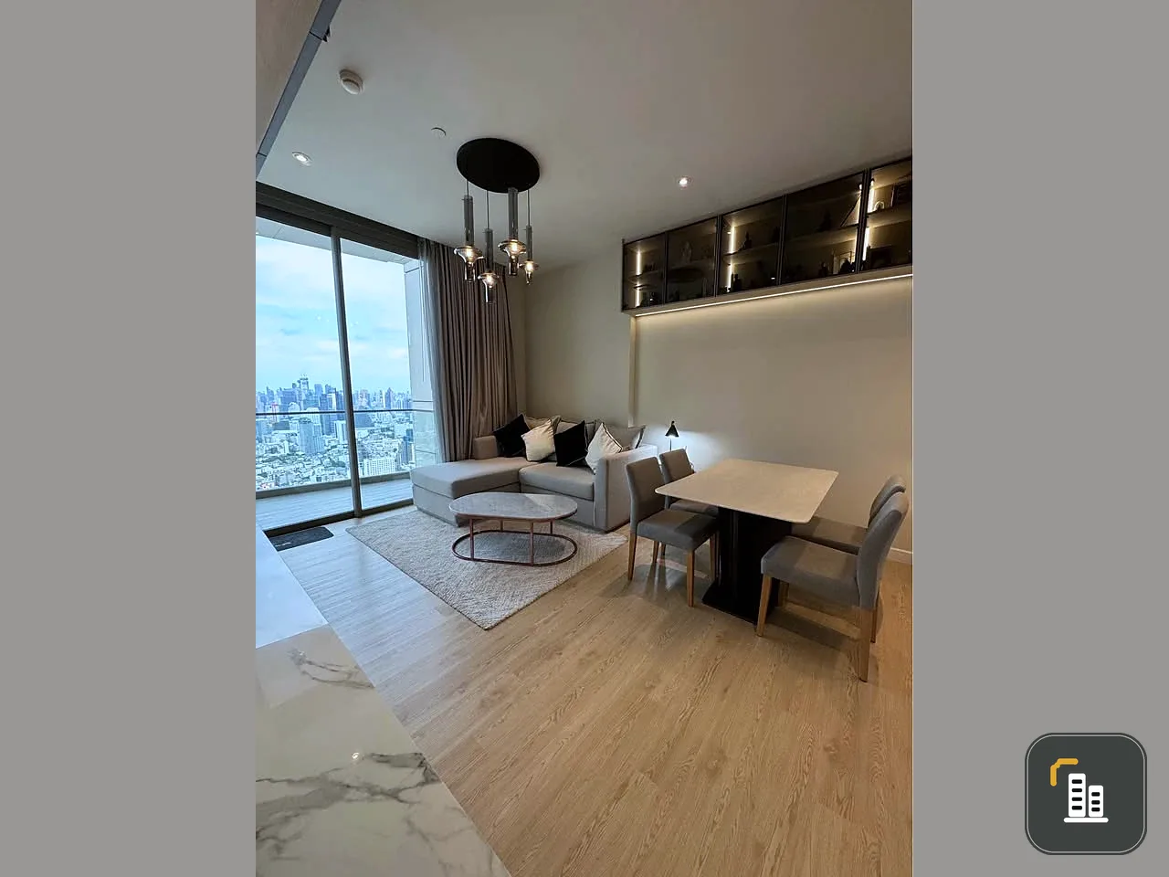Magnolias Waterfront Residence for sale, high floor unit with Chao Phraya River view, 3m high ceiling, airy, reserve now!