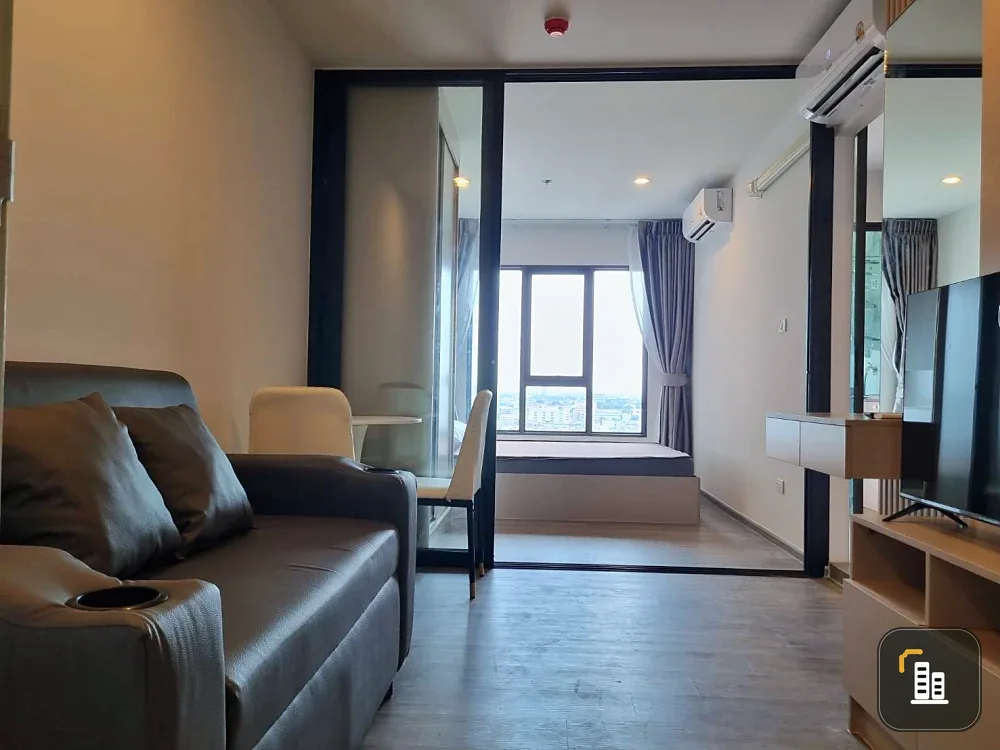 For rent Regent home Wutthakat, well-separated rooms, great price, just bring your bags and move in.