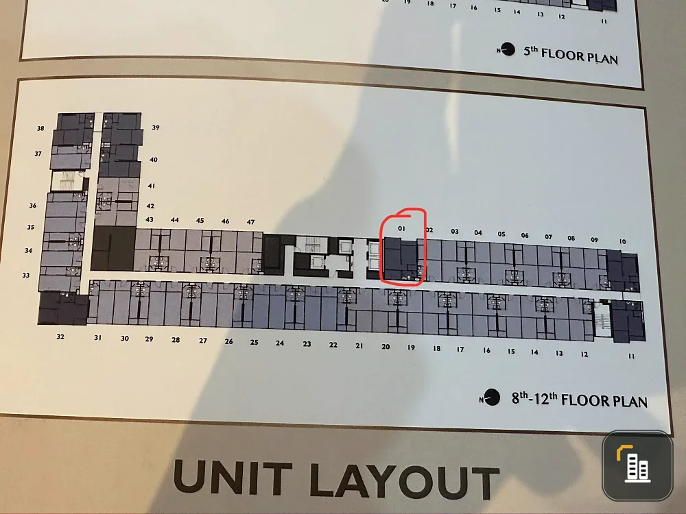 Down payment for sale at Origin Place Bangna, only one side is attached to a neighbor's room, very private, interested, reserve now.